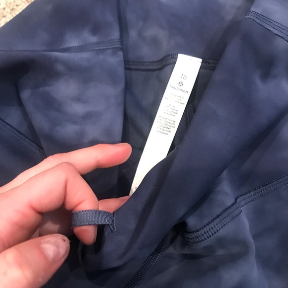 Lululemon shorts - Picture 2 of 4